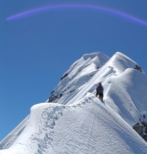 ‘बेदिङ गो’ हिमालको सफल आरोहण
